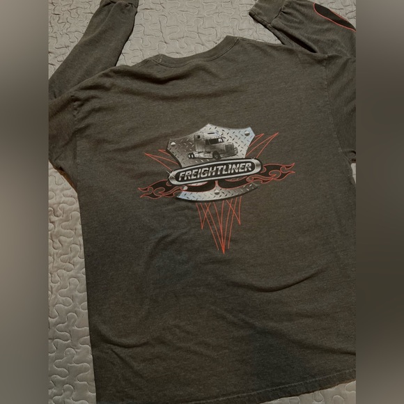 Freightliner- Long sleeve- t-shirt- sz XL - Picture 2 of 2